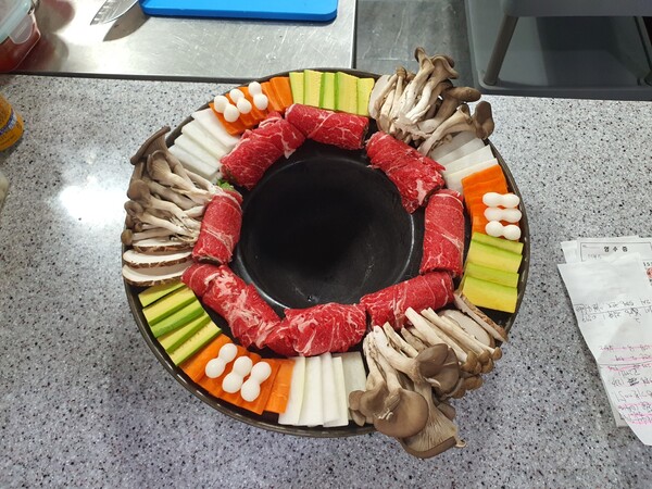 *드디어 셋팅 완료! 이제 테이블로 운반! 고고씽~~ *드디어 셋팅 완료! 이제 테이블로 운반! 고고씽~~