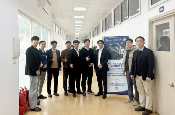 Robot as a Service, 서비스형 로봇 세미나 - 소타텍, 두산 로보틱스, 베트남 국립대학교