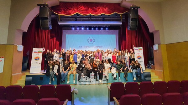 * 러시아에서 한국 문화 동아리는 단연코 1등 관심이다.