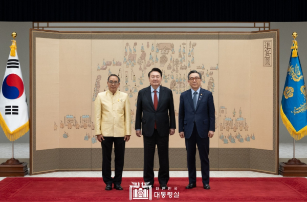 5월 21일 윤석열 대통령은 용산 대통령실에서 15개국의 주한대사로부터 신임장을 전달받았다.