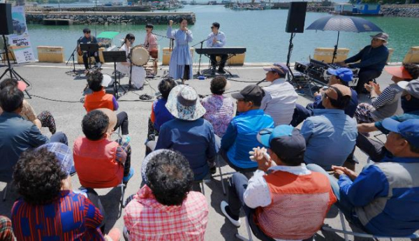 전남도, 병원선 연계한 마음 치유 ‘섬 아리랑’ 눈길