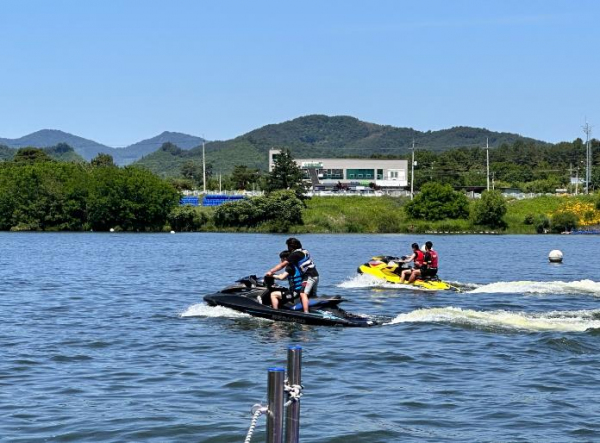 의성군, 낙단보 수변공원 수상레져스포츠 즐기세요