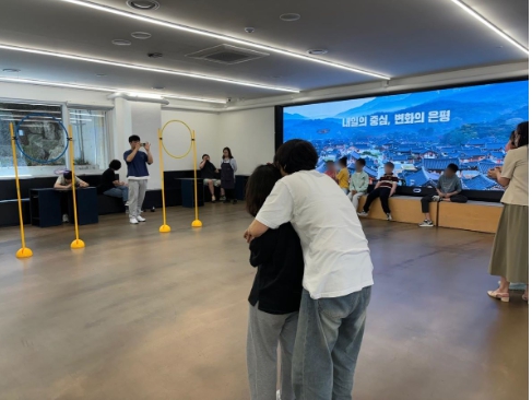 책이랑 드론이랑 참여 모습