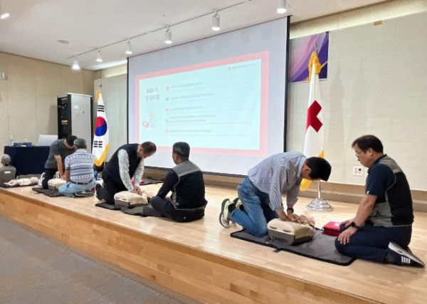 영주적십자병원, 의료 안전망 강화 위하여 물놀이장 안전관리요원 등 대상 심폐소생술 및 응급처치 교육 개최