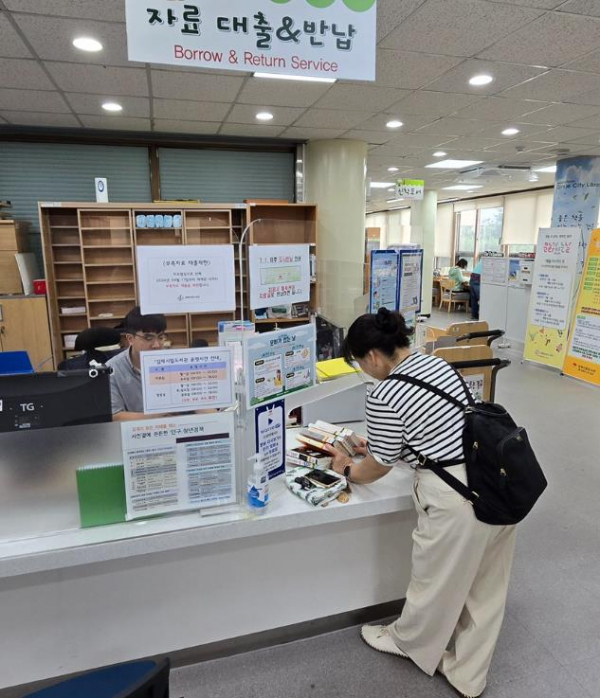 김제시립도서관,‘일년 대출 서비스’성황리에 운영중