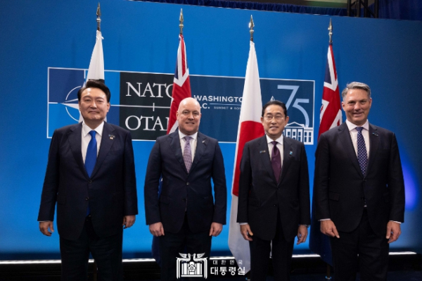 7월 11일 윤석열 대통령은 NATO 인도 태평양 파트너국(IP4, Indo-Pacific Partners / 한국, 일본, 호주, 뉴질랜드) 정상 회동에 참석했다.