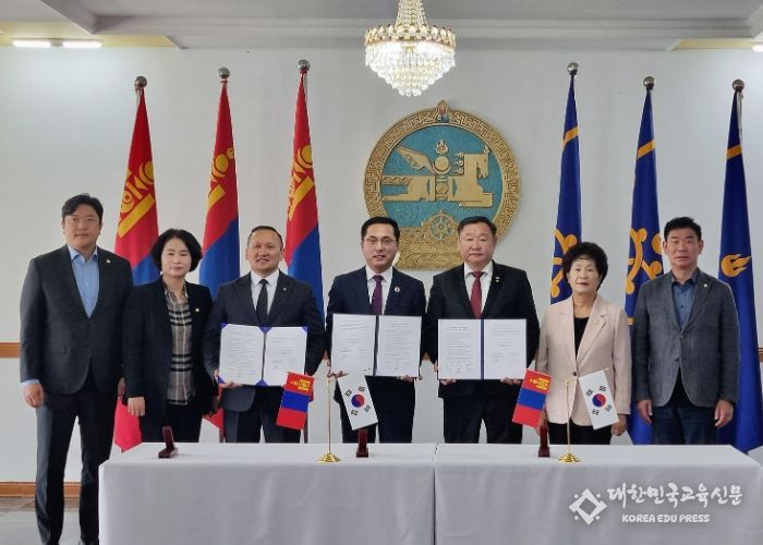 협약식 후 기념촬영 모습