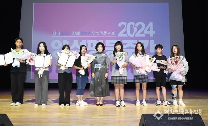 남원시학교밖청소년지원센터 추천으로 3명 장학금 받아...