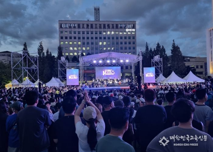 이번 페스티벌에는 13개국 560명의 참여자가 함께했으며, 12,000여 명의 관람객으로 성황을 이뤘다.