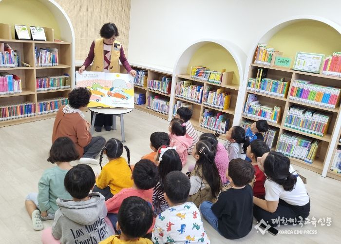 그림책 읽어주는 할머니, 독서의 즐거움 전달