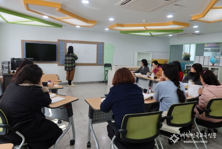 국제교육원, 학부모의 외국어 능력 향상을 위한 ‘글로벌 학부모 어학당’호응속에 마무리