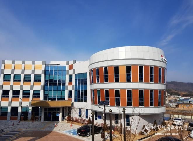 합천군 학교밖청소년지원센터 2025년 제1회 검정고시 합격률 90% 달성