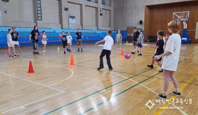 경기미래교육 파주캠퍼스에서 러시아 청소년 영어캠프 마쳐